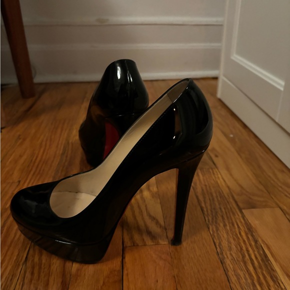 Louboutin black patent pumps like new. With red material bags. - Picture 1 of 5